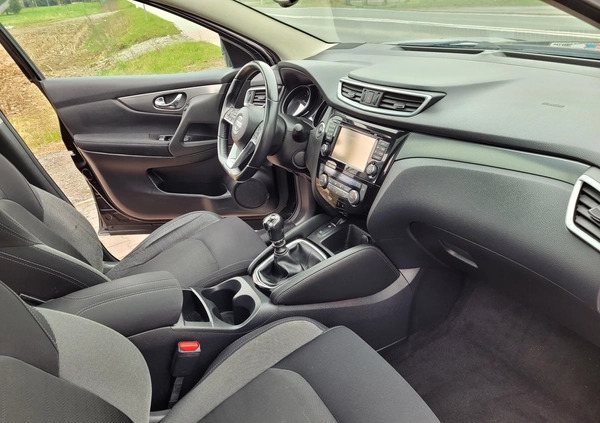 Nissan Qashqai cena 65500 przebieg: 151000, rok produkcji 2018 z Kamienna Góra małe 172